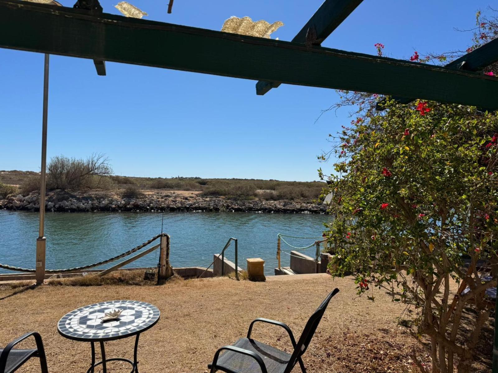 Pelican Point Waterfront Resort Formerly Carnarvon Beach Retreat Exterior foto