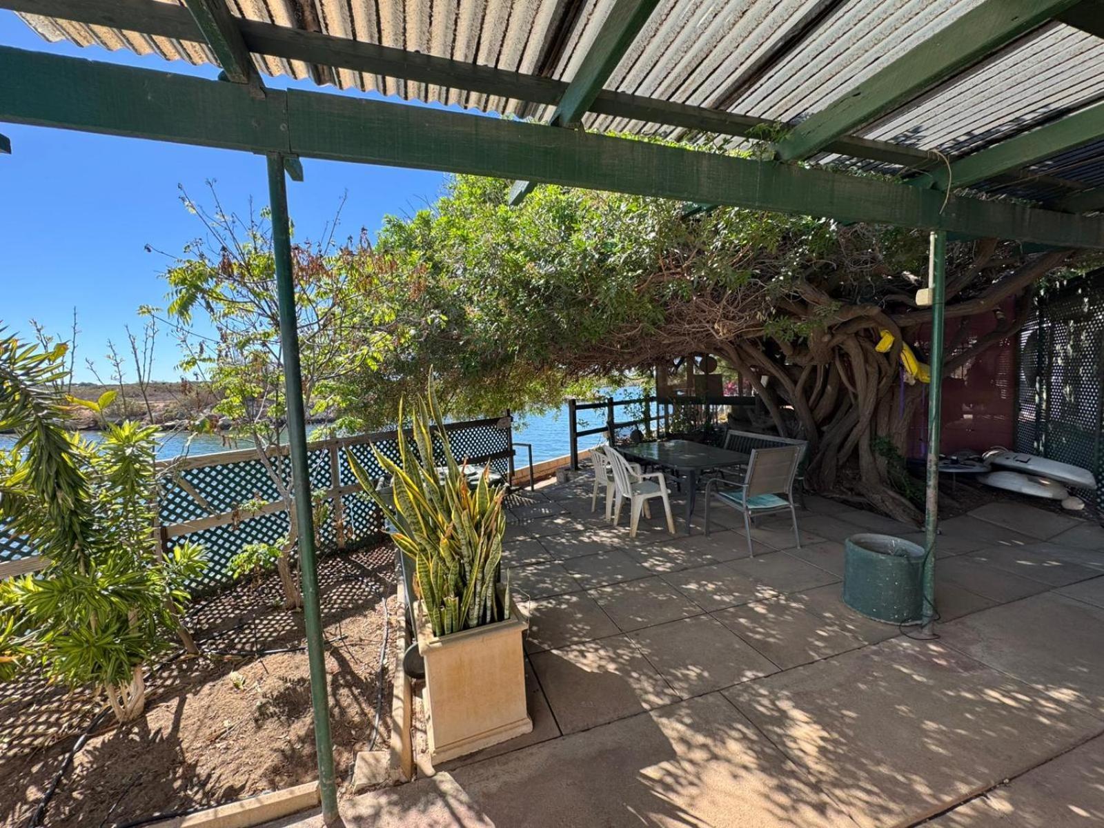 Pelican Point Waterfront Resort Formerly Carnarvon Beach Retreat Exterior foto
